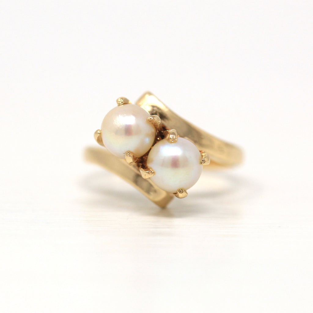 Sale - Cultured Pearl Ring - Retro Era 14k Yellow Gold Toi Et Moi Two Gem Bypass Style - Vintage 1940s Size 4 June Birthstone Fine Jewelry