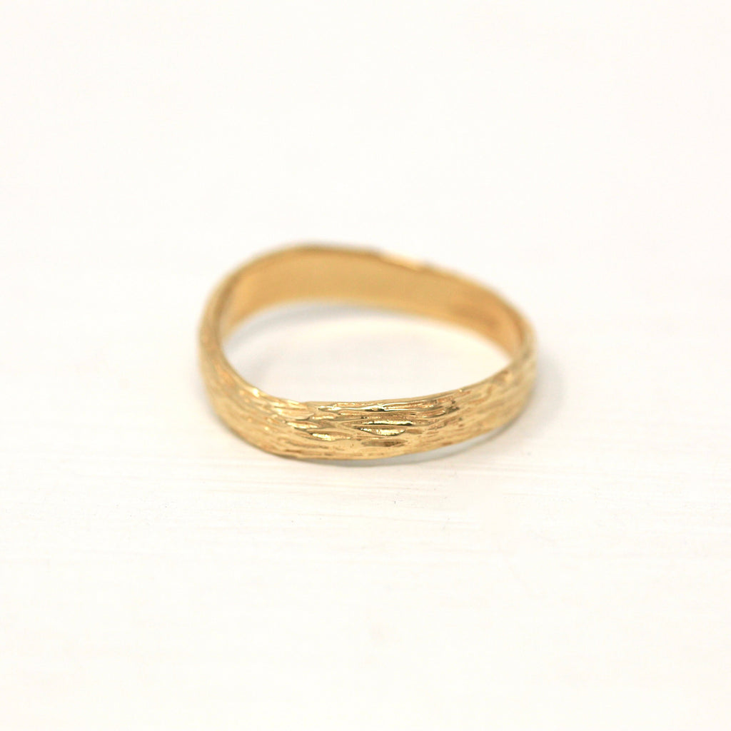 Sale - Retro Wedding Band - Vintage 14k Yellow Gold Textured Curved Brutalist Style Ring - Circa 1970s Era Size 6 1/2 Branch Natural Jewelry