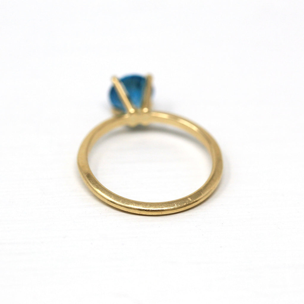 Modern Solitaire Ring - Estate 14k Yellow Gold Round Faceted Simulated Glass Zircon Stone - Circa 2000s Y2K Era Size 6.75 Blue Fine Jewelry