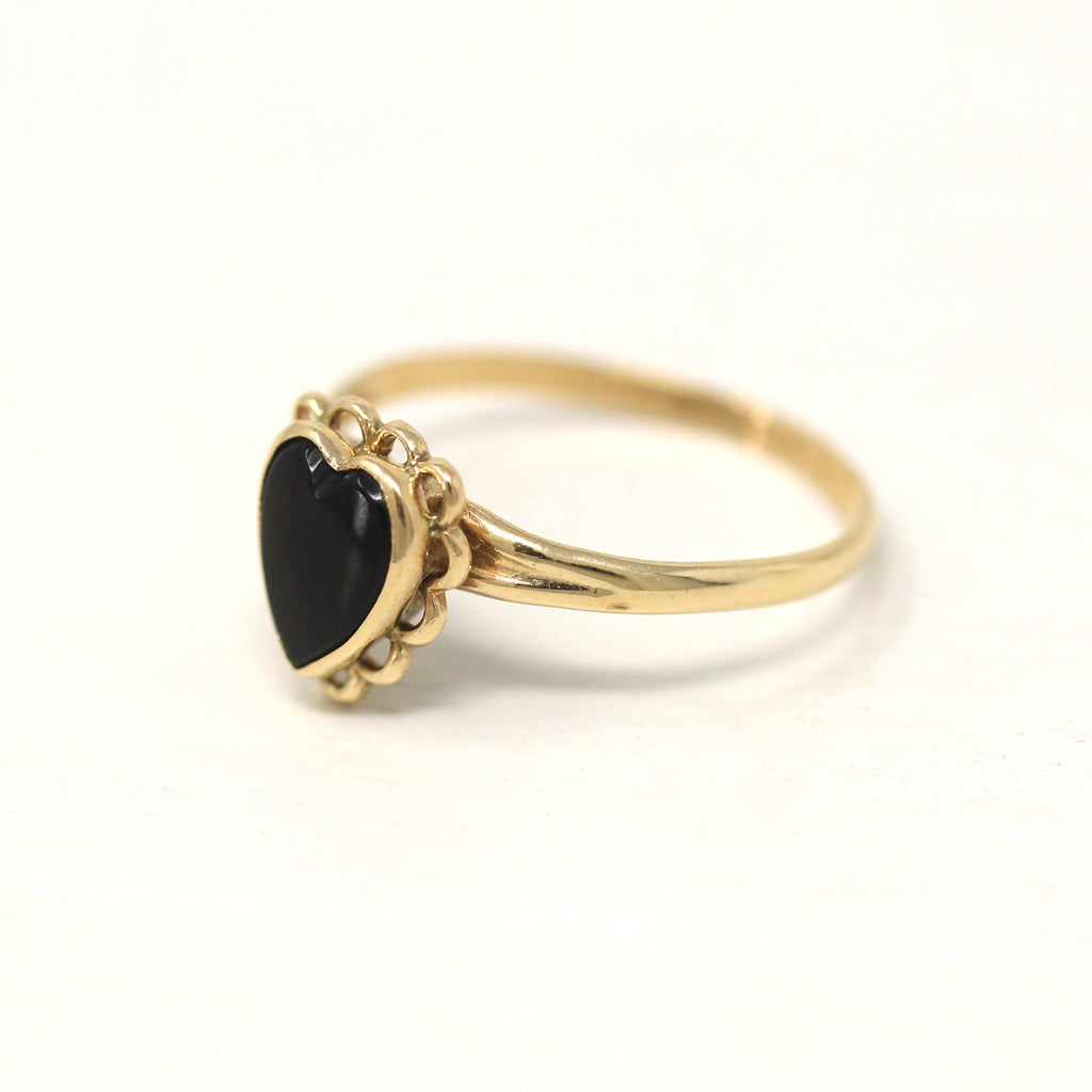 Onyx Heart Ring - Vintage 10k Yellow Gold Black Gemstone - Circa 1940s Era Size 5 1/2 Fine PSCO 40s Scalloped Dainty Stacking Jewelry