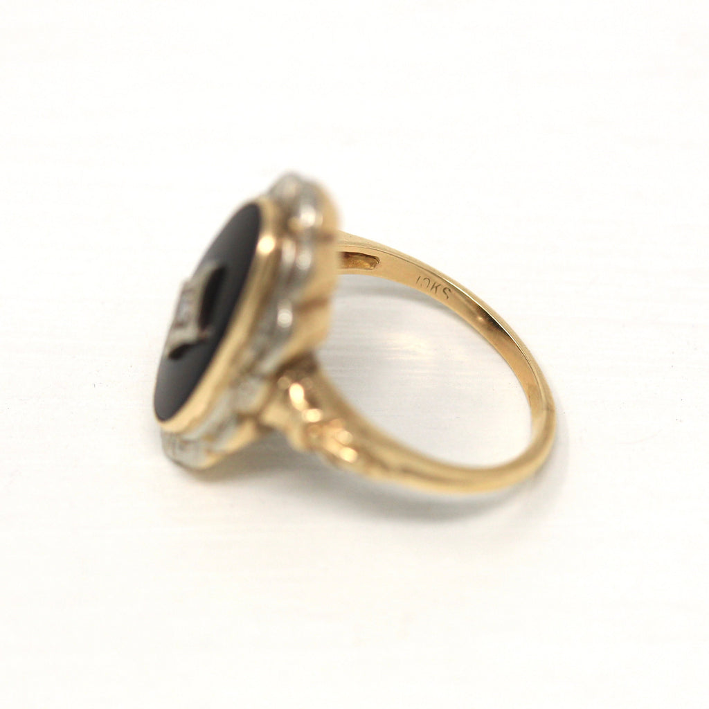 Genuine Onyx Ring - Vintage Retro 10k Yellow Gold Black Oval Cabochon Gemstone - Circa 1940s Era Size 5.5 Diamond Gem Statement Fine Jewelry