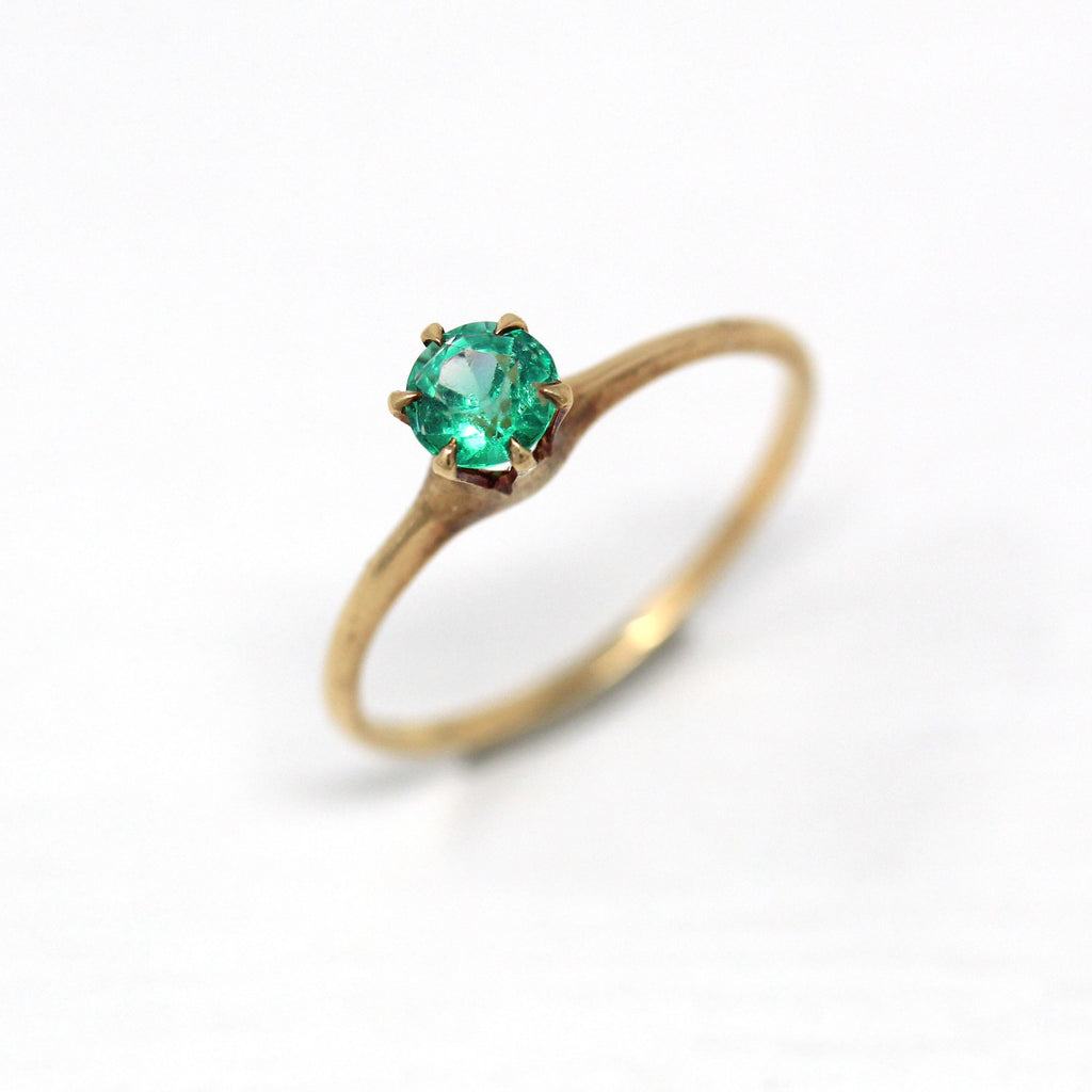 Simulated Emerald Ring - Edwardian Era 10k Yellow Gold Round Green Stone Solitaire Setting - Vintage Circa 1910s Size 7.25 Fine Jewelry