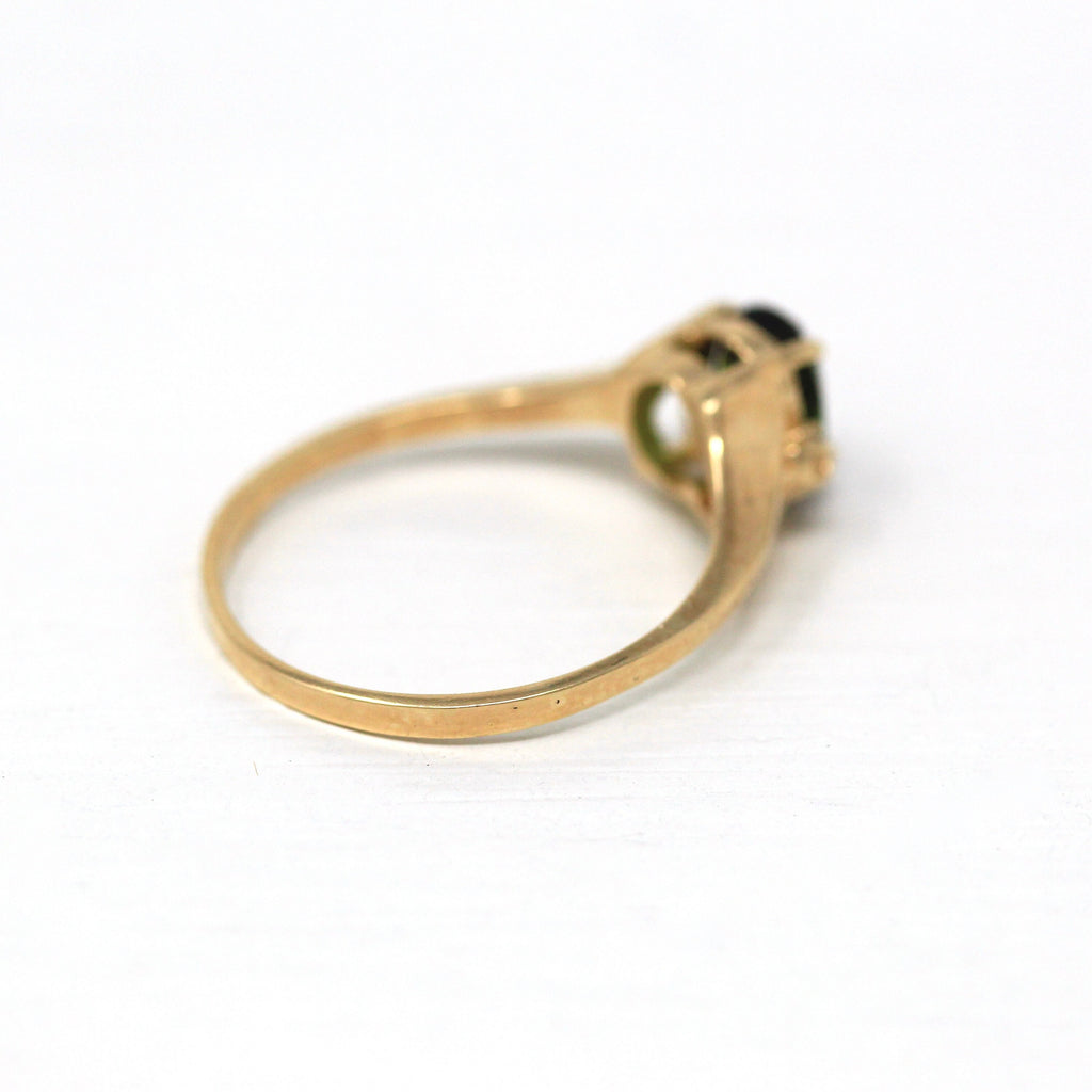 Green Tourmaline Ring - Modern 14k Yellow Gold Oval Faceted Cut .62 CT Genuine Gemstone - Estate Circa 2000's Size 5.75 Diamond Fine Jewelry