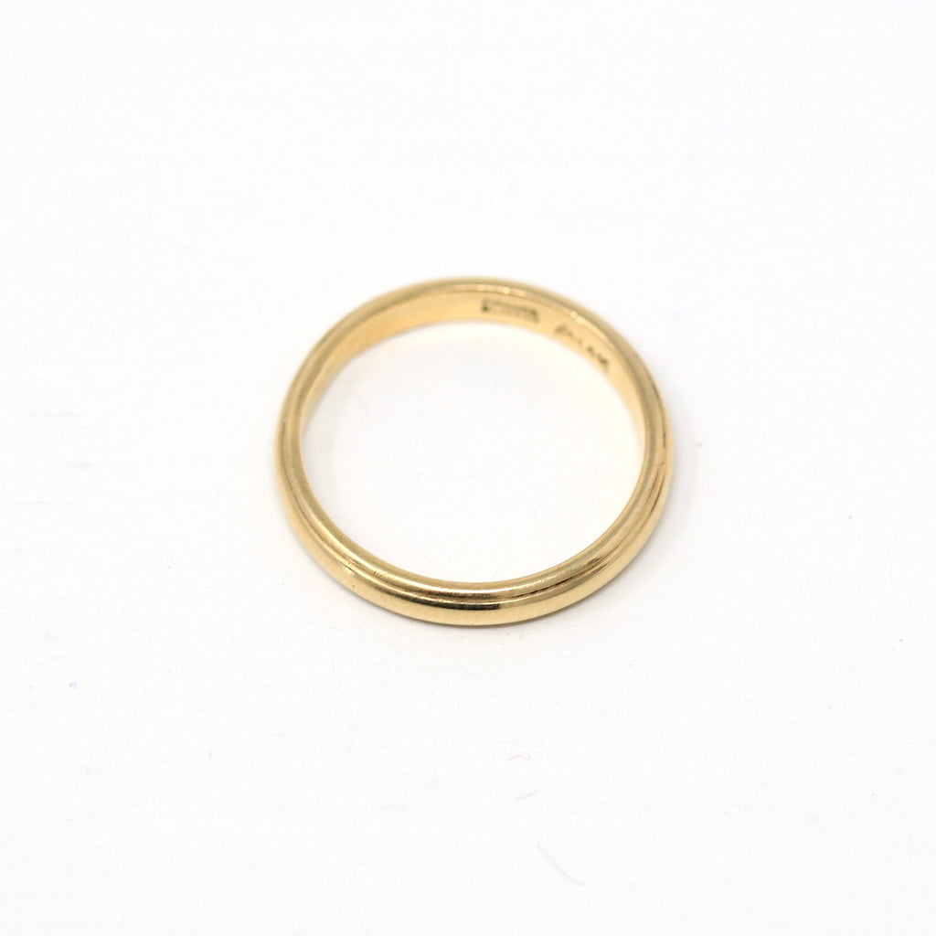 Vintage Wedding Band - Retro 14k Yellow Gold Unisex Style Polished Ring - Circa 1960s Size 7 3/4 Signed Traub Orange Blossom Fine Jewelry