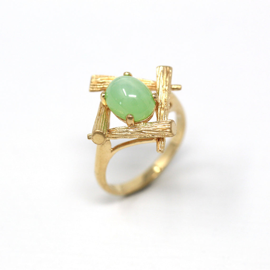 Created Green Star Sapphire Ring - Retro 14k Yellow Gold 2.71 CT Stone - Vintage Circa 1960s Era Size 5 3/4 Branch Setting Celestial Jewelry