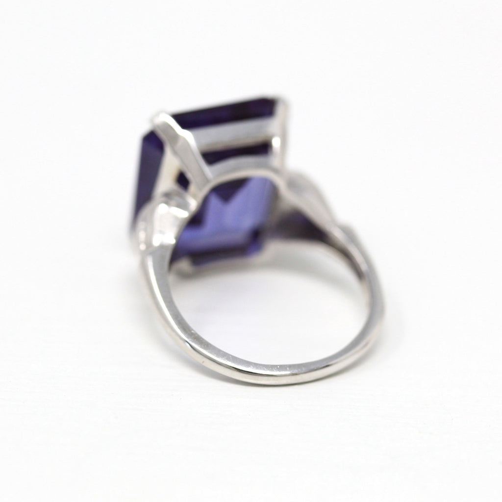 Created Color Change Sapphire Ring - Mid Century 10k White Gold Purple Blue Pink 7 CT Stone - Circa 1950s Era Size 6 Fine Statement Jewelry