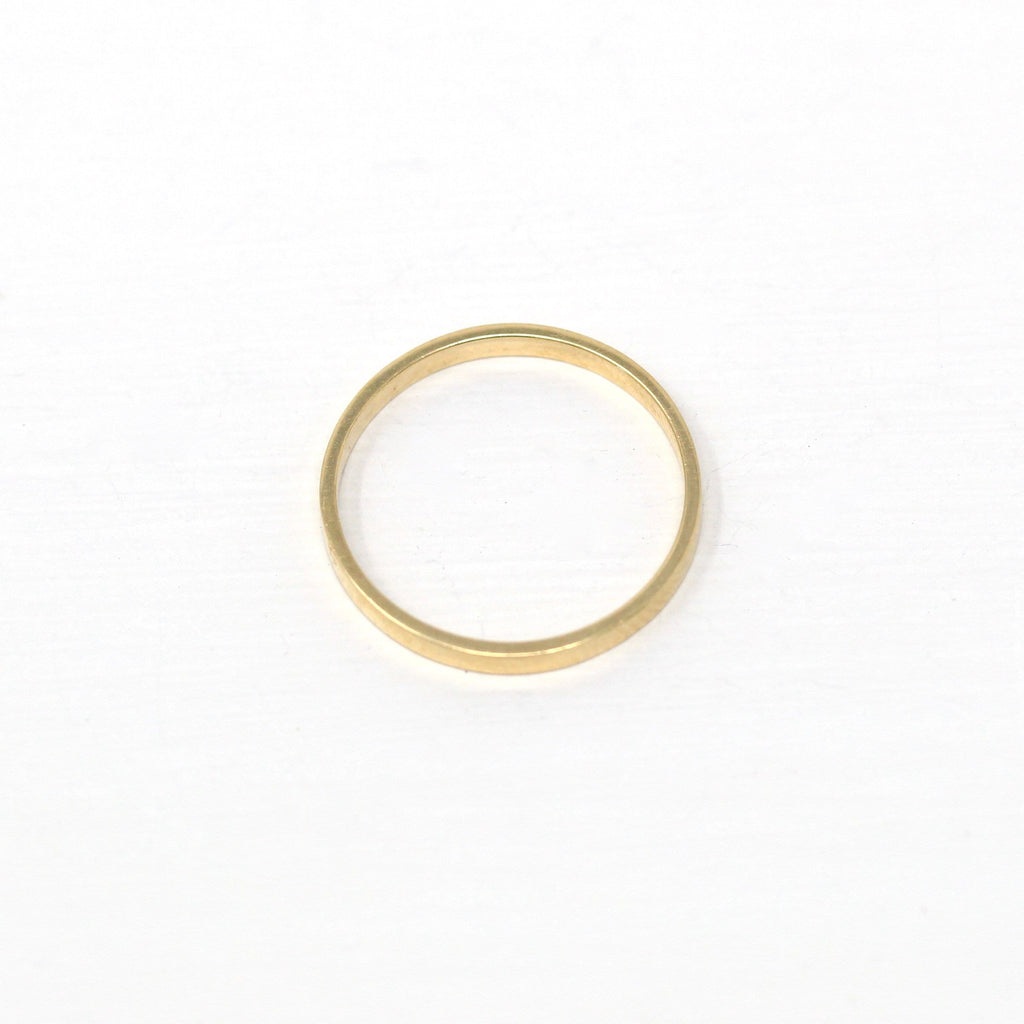 Modern Wedding Band - Estate 10k Yellow Gold Unadorned Polished Stacking Ring - Circa 2000s Era Y2K Size 6 Unisex Statement Fine JTS Jewelry