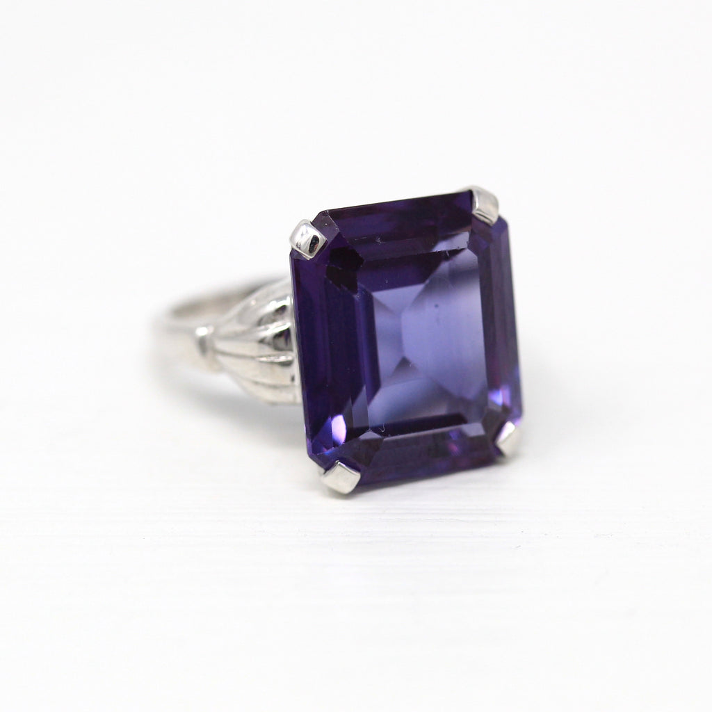 Created Color Change Sapphire Ring - Mid Century 10k White Gold Purple Blue Pink 7 CT Stone - Circa 1950s Era Size 6 Fine Statement Jewelry