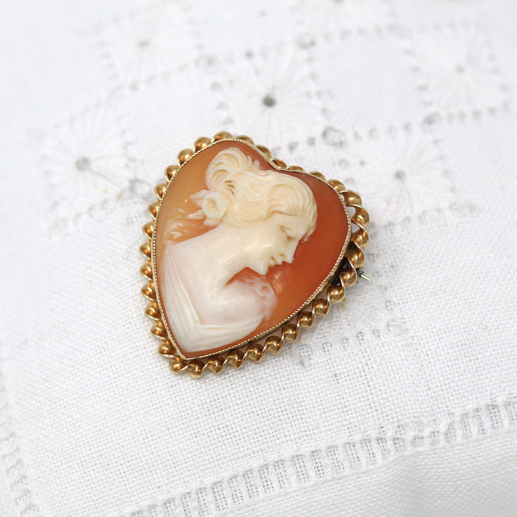 Vintage Cameo Brooch - Retro 10k Yellow Gold Carved Shell Heart Shaped Pin - Circa 1940s Era Statement Fashion Accessory Fine 40s Jewelry
