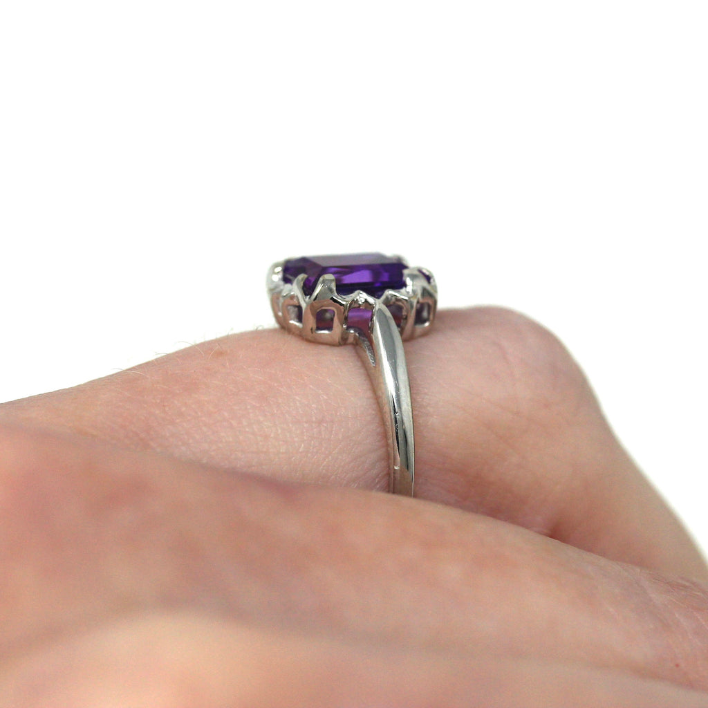 Created Color Change Sapphire Ring - Mid Century 10k White Gold Purple Pink 2.11 CT Stone - Circa 1950s Size 5 1/4 Fine Statement Jewelry