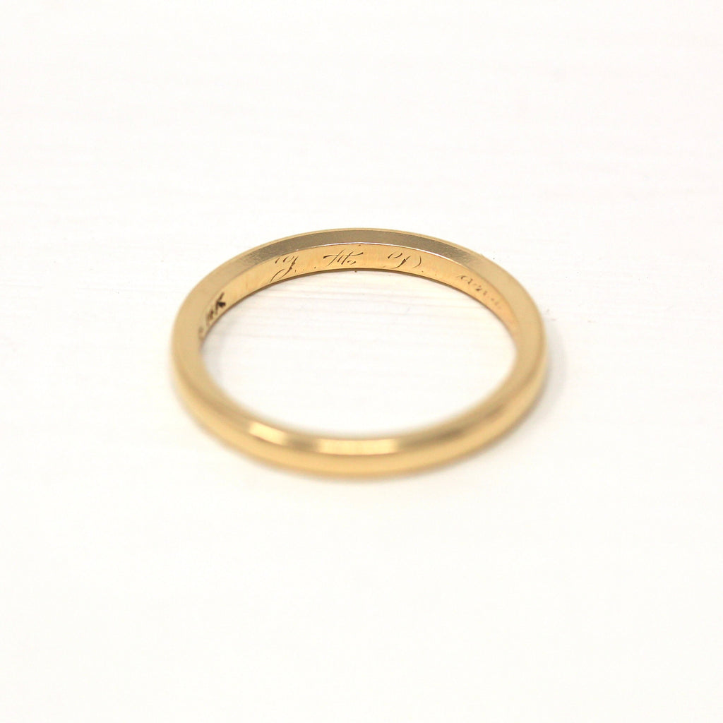 Dated 1947 Band - Vintage Retro 14k Yellow Gold Engraved Polished Ring - Circa 1940s Era Size 5 1/2 Wedding Unisex Fine 2 mm 40s Jewelry