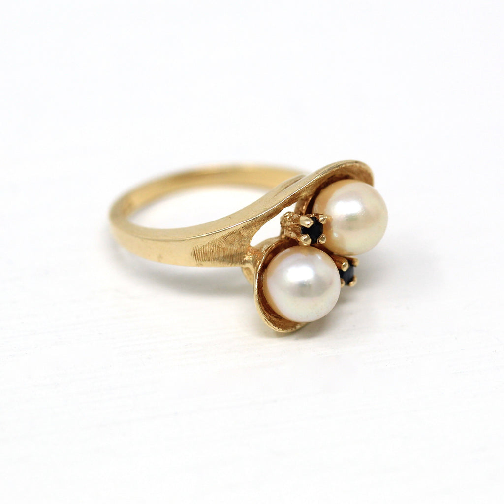 Cultured Pearl Ring - Retro Era 14k Yellow Gold Toi Et Moi Sapphire Gem Bypass Style - Vintage 1960s Size 5 June Birthstone Fine 60s Jewelry