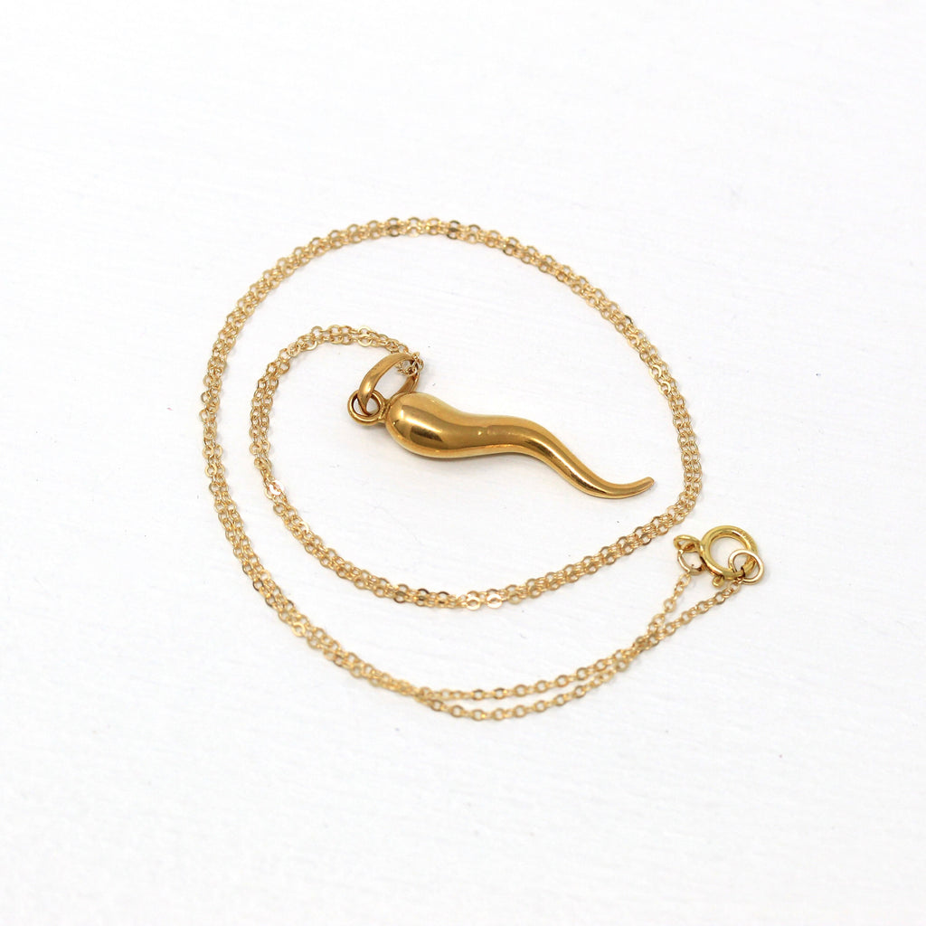 Italian Horn Charm - Retro 18k Yellow Gold Italy Cornicello Good Luck Pendant Necklace - Vintage Circa 1970s Ward Off Evil Amulet Jewelry