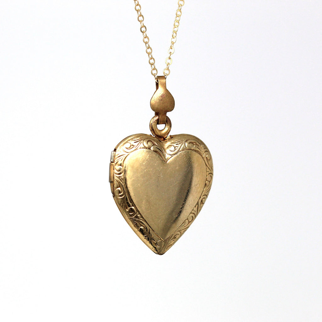 Vintage Heart Locket - Retro 12k Gold Filled Nature Inspired Designs Pendant Necklace - Circa 1940s Era Keepsake Photograph 40s Jewelry