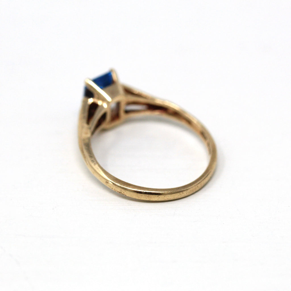 Created Spinel Ring - Vintage 10k Yellow Gold Blue .95 CT Stone Solitaire Tapered Band - Retro Circa 1960s Size 5 Baden & Foss Fine Jewelry