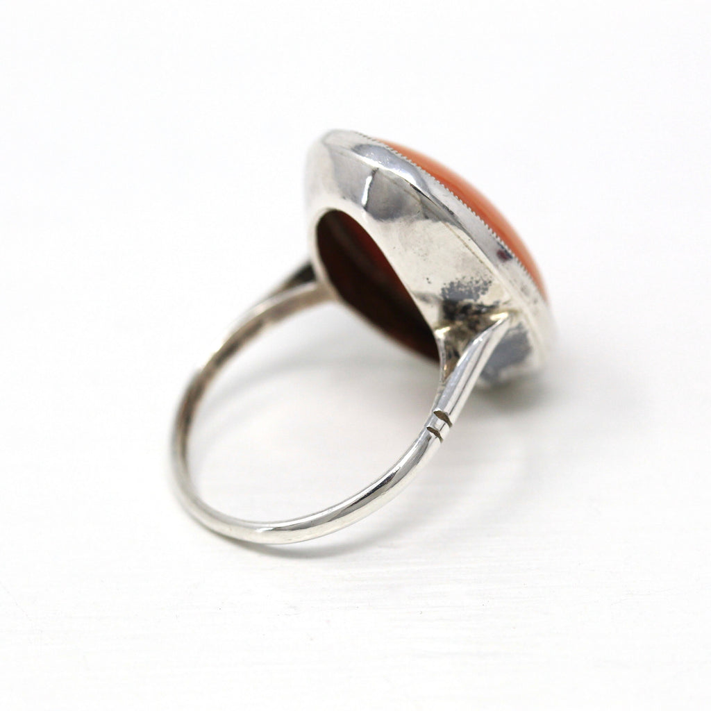 Banded Agate Ring - Retro Sterling Silver Oval Cabochon Orange White Genuine Gemstone - Vintage Circa 1960s Era Size 10 Statement Jewelry