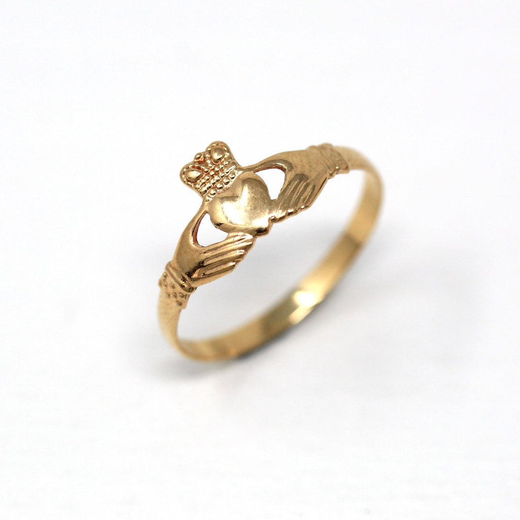 Modern Claddagh Ring - Estate 9ct Yellow Gold Heart Clasped Hand Crown - Size 6 3/4 Dublin Ireland Friendship Love Loyalty Irish Jewelry