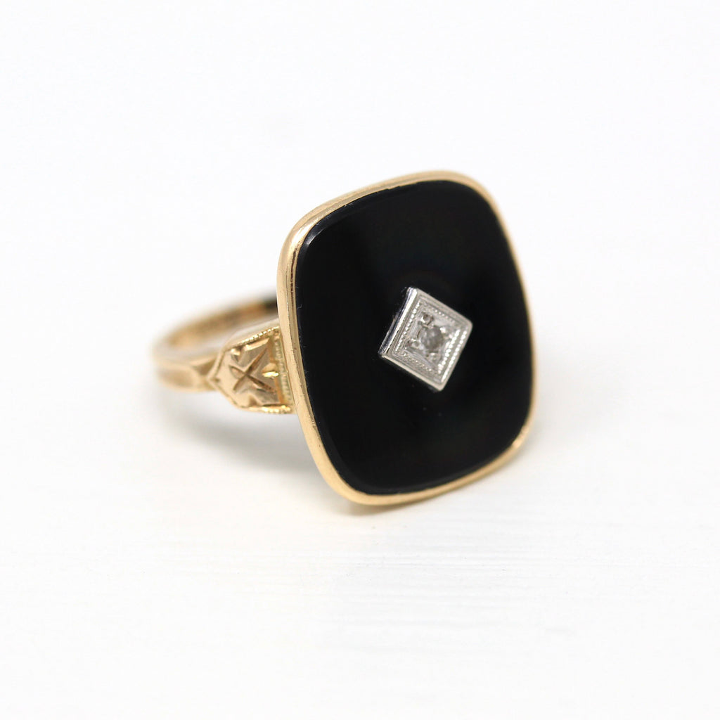 Genuine Onyx Ring - Retro 10k Yellow Gold Black Gemstone Statement - Vintage Circa 1940s Era Size 5 Diamond Gem Cocktail Style Fine Jewelry